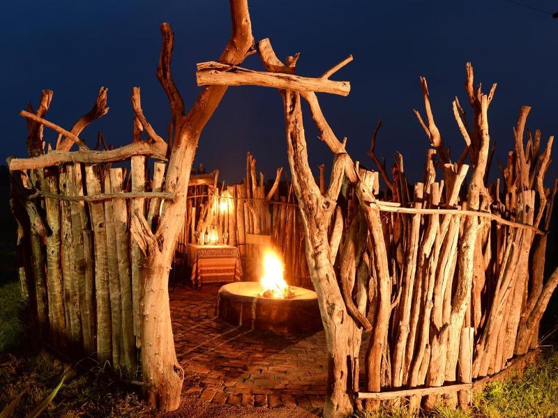 Ikhaya Lamadube Game Lodge image