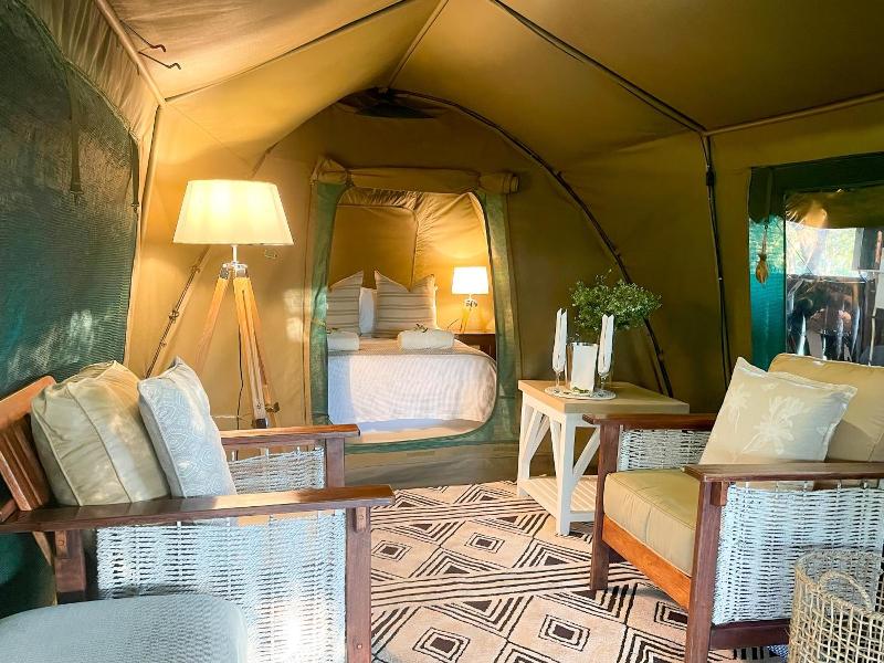 Ikhaya Lamadube Game Lodge image