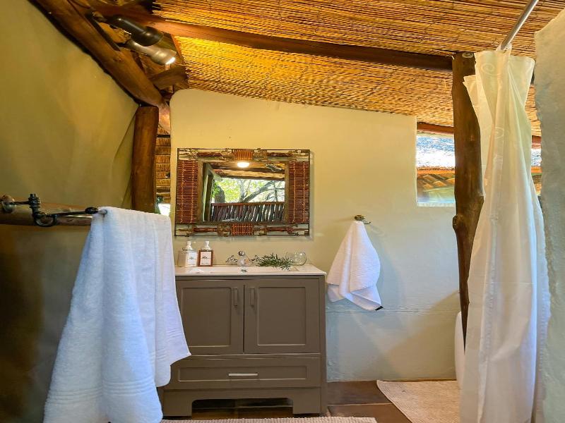 Ikhaya Lamadube Game Lodge image