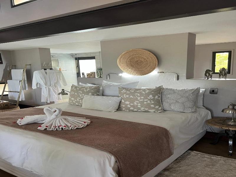 Ikhaya Lamadube Game Lodge image