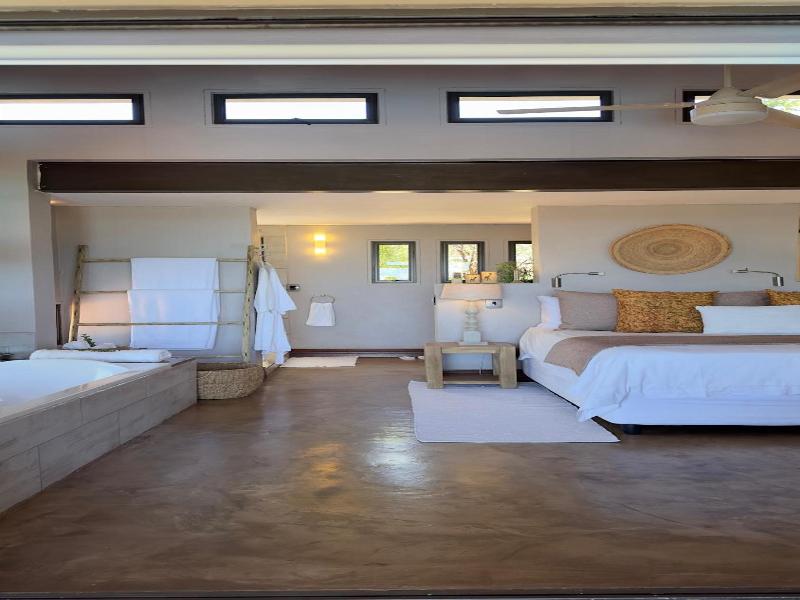 Ikhaya Lamadube Game Lodge image