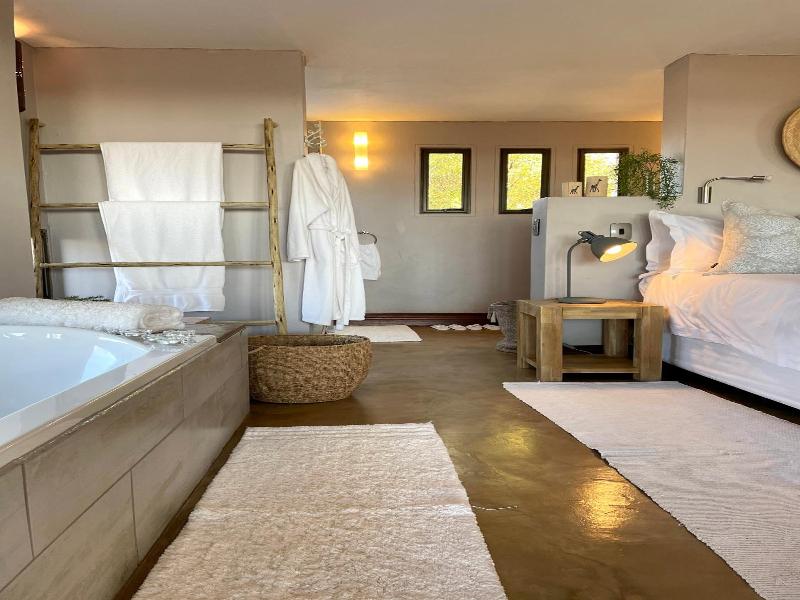 Ikhaya Lamadube Game Lodge image