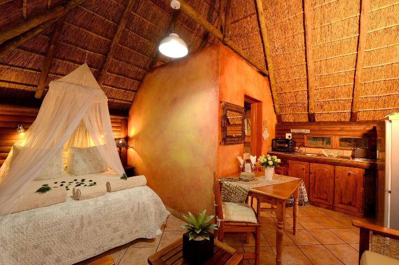 Ikhaya Lamadube Game Lodge image