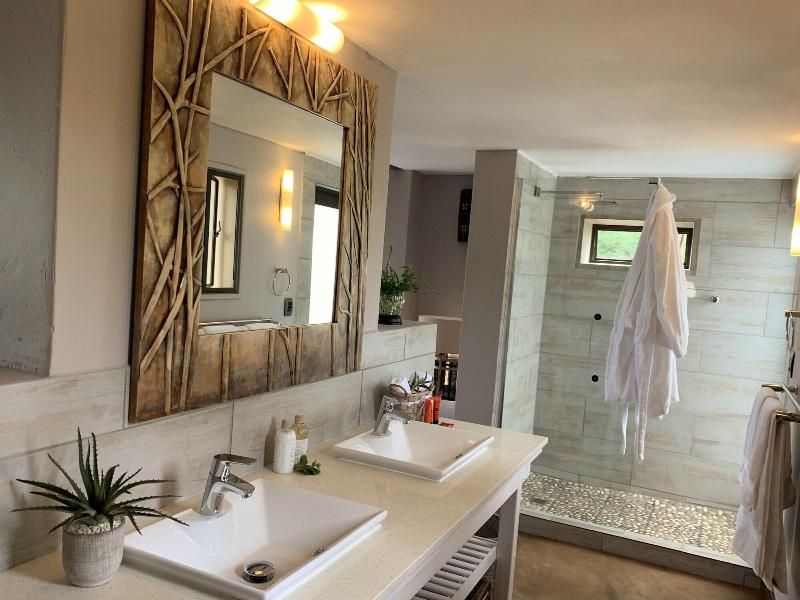 Ikhaya Lamadube Game Lodge image