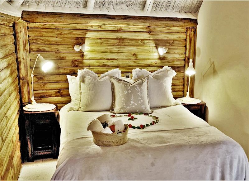Ikhaya Lamadube Game Lodge image