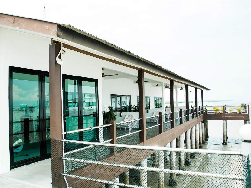 Kukup Xiang Holiday Home image