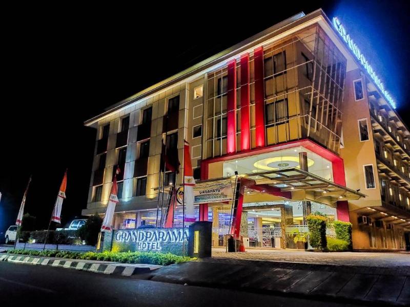 Grand Parama Hotel image