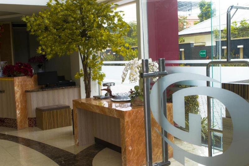 Grand Parama Hotel image