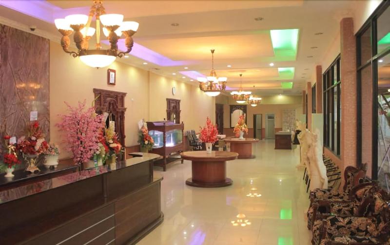Imelda Hotel - Waterpark - Convention image