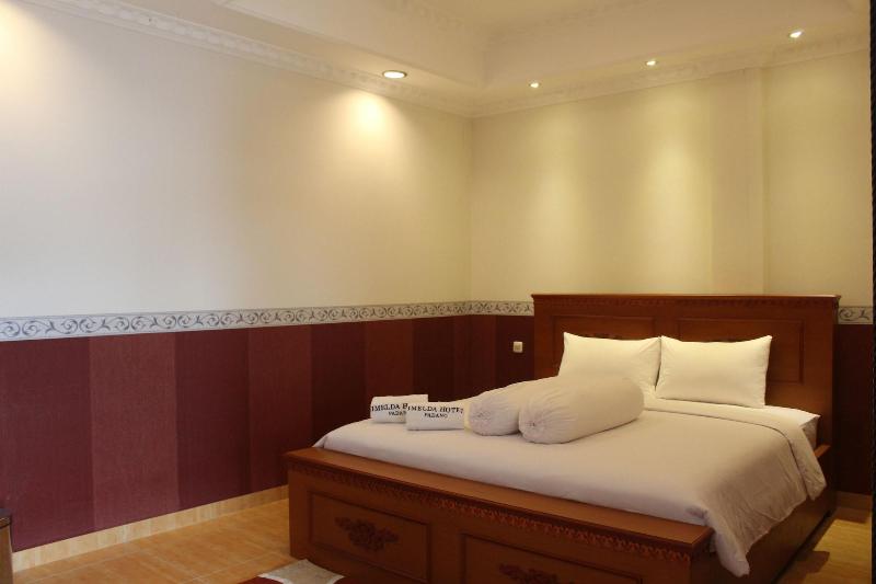 Imelda Hotel - Waterpark - Convention image