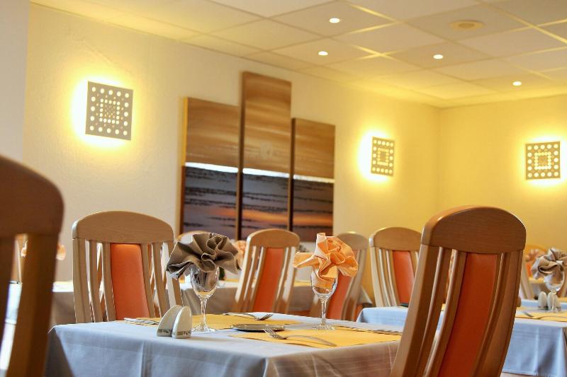 . Hôtel Restaurant Relais des Champs