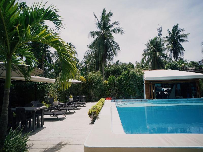 Point 303 Surf Resort