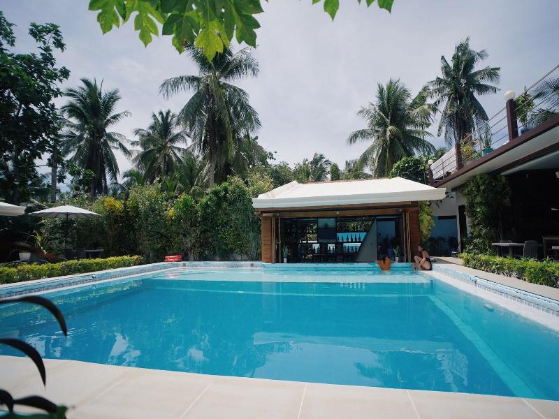 Point 303 Surf Resort