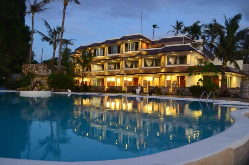 Caluwayan Palm Island Resort image