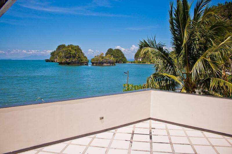 Caluwayan Palm Island Resort image