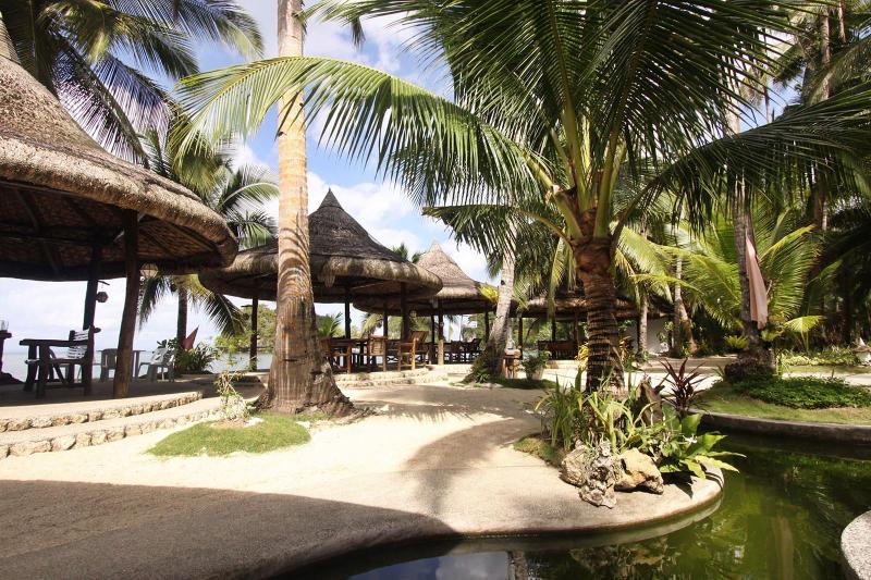 Caluwayan Palm Island Resort image