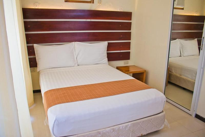 Caluwayan Palm Island Resort image