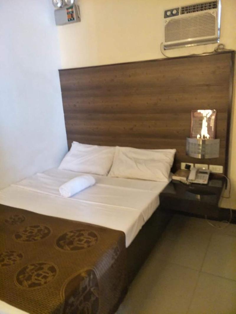 Anton's Inn Hotel image