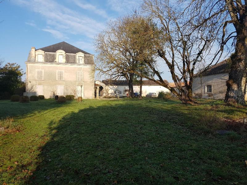 Château de Champblanc image