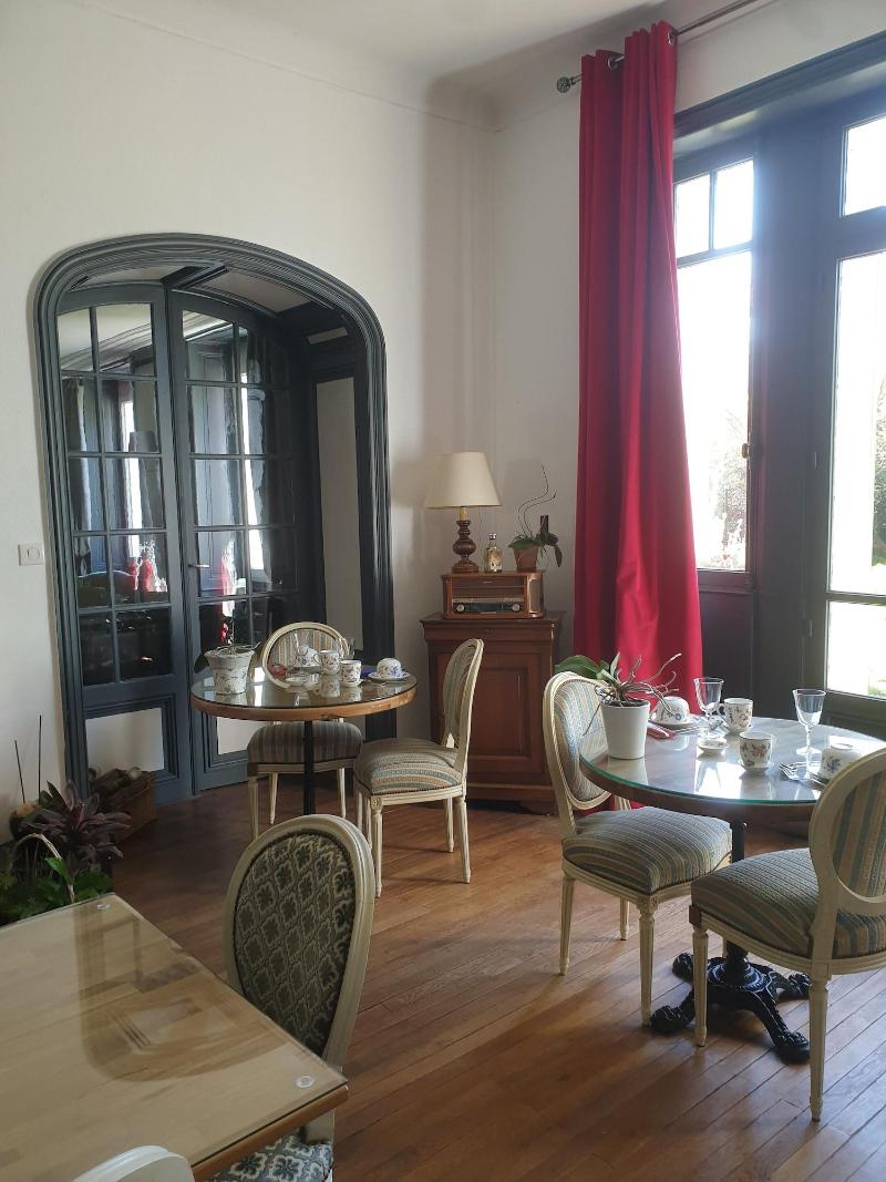 Château de Champblanc image