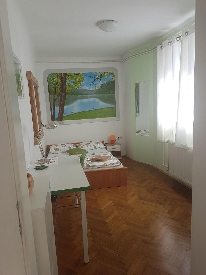 Vila Teslova image