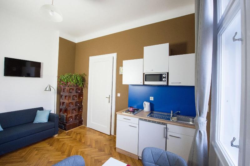 Vila Teslova image