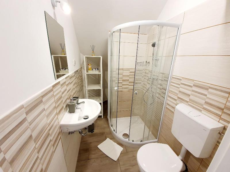 Vila Teslova image