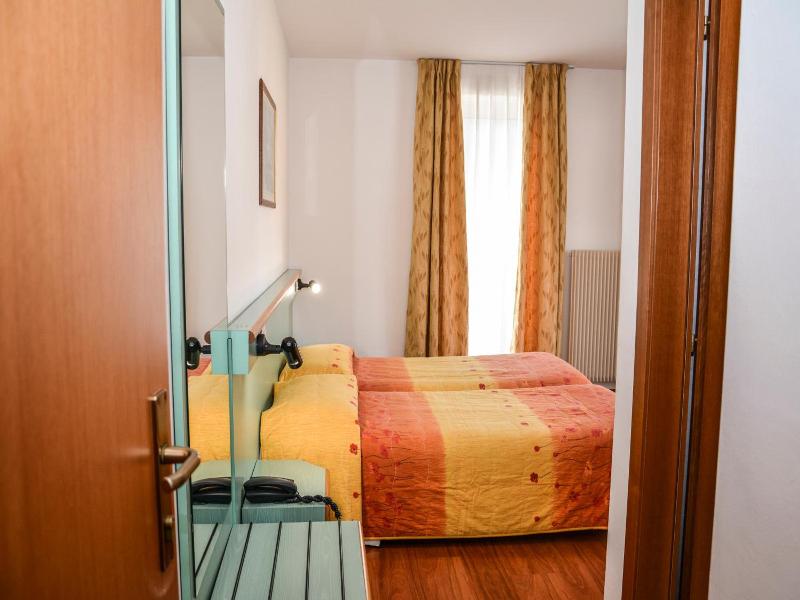 Hotel Sport image
