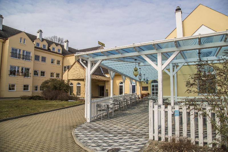 Hotel Galant Lednice image