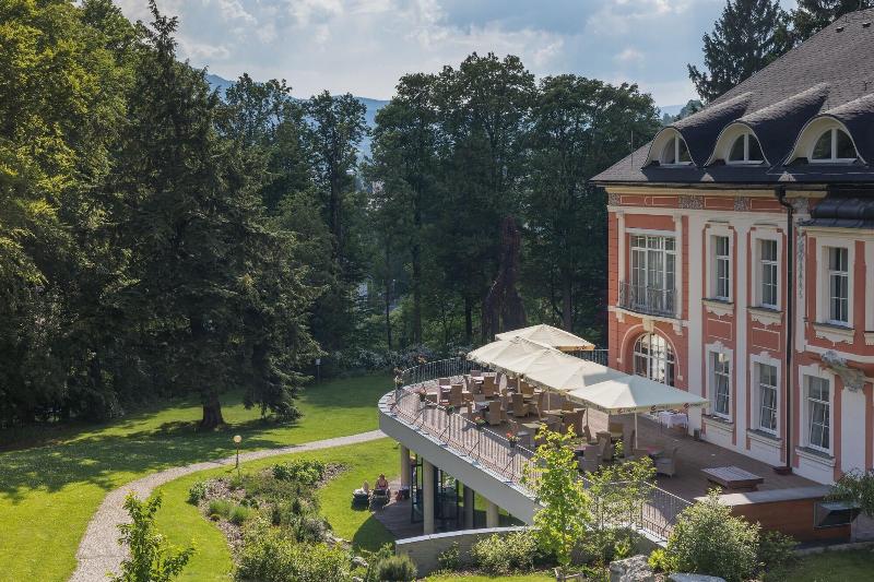 Wellness & Spa hotel Villa Regenhart image