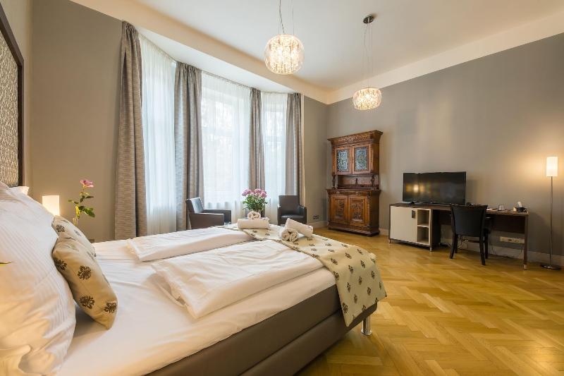 Wellness & Spa hotel Villa Regenhart image