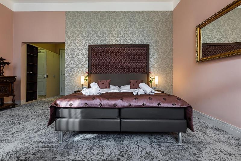 Wellness & Spa hotel Villa Regenhart image