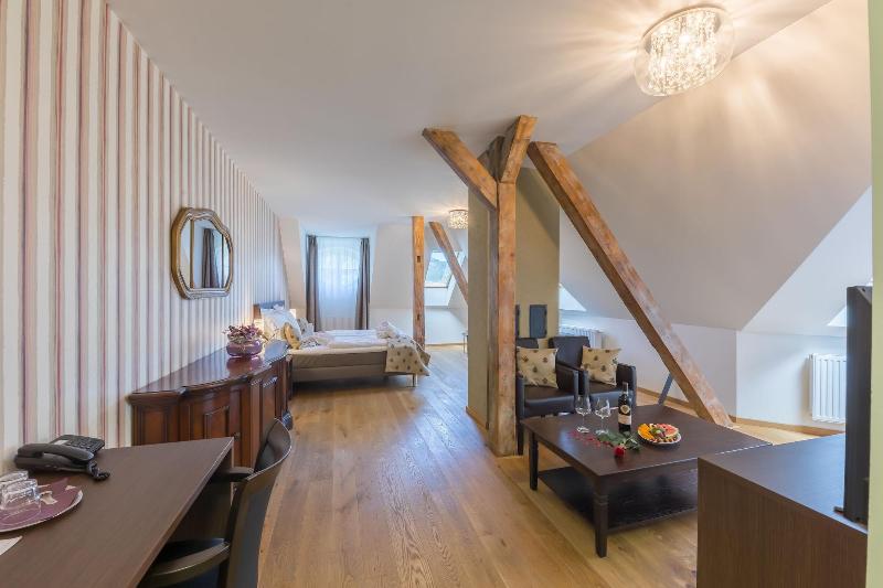 Wellness & Spa hotel Villa Regenhart image