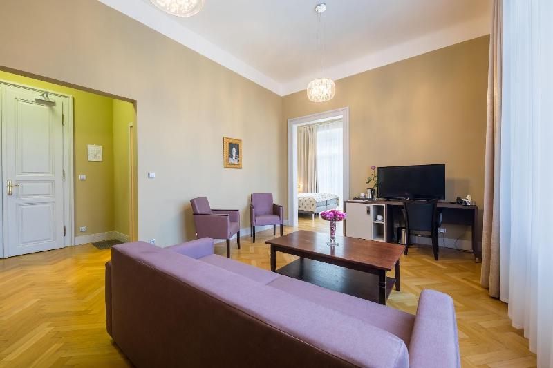 Wellness & Spa hotel Villa Regenhart image