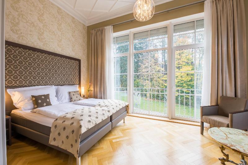 Wellness & Spa hotel Villa Regenhart image