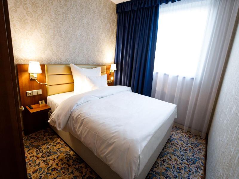 Kings Casino Hotel image