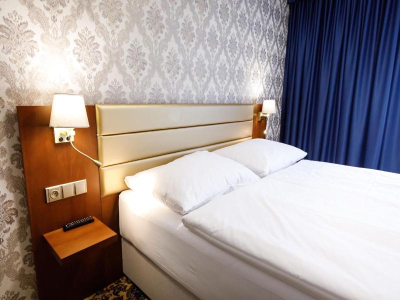 Kings Casino Hotel image