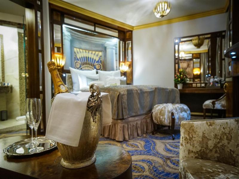 Kings Casino Hotel image