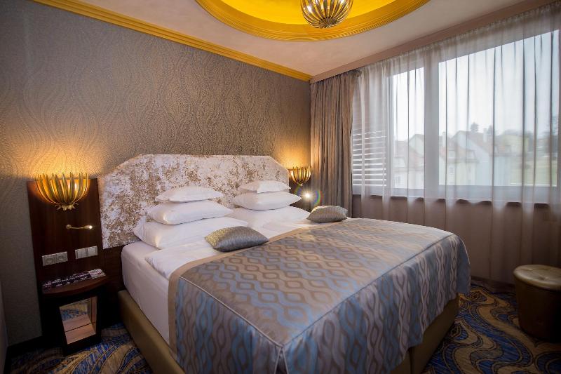 Kings Casino Hotel image