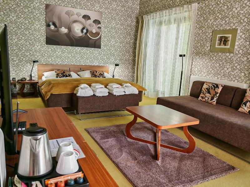 Hotel Rajska Zahrada image