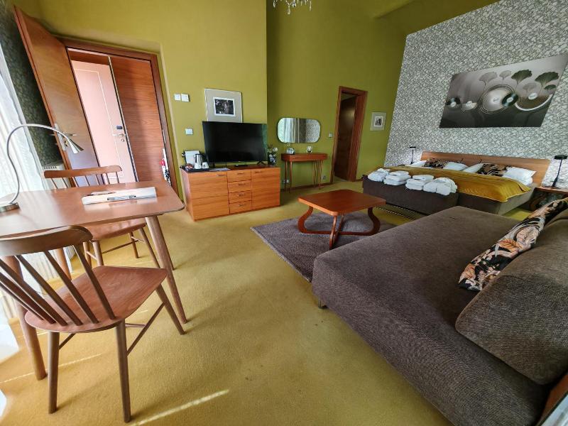 Hotel Rajska Zahrada image