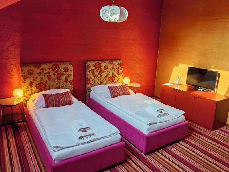 Hotel Rajska Zahrada image