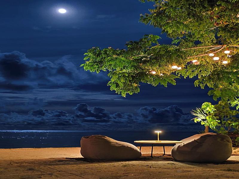 Reef Beach Resort image