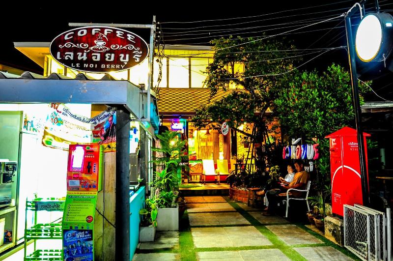 Lenoi Buri Homestay