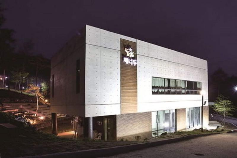 Hyundai Soo Resort Hoengseong image
