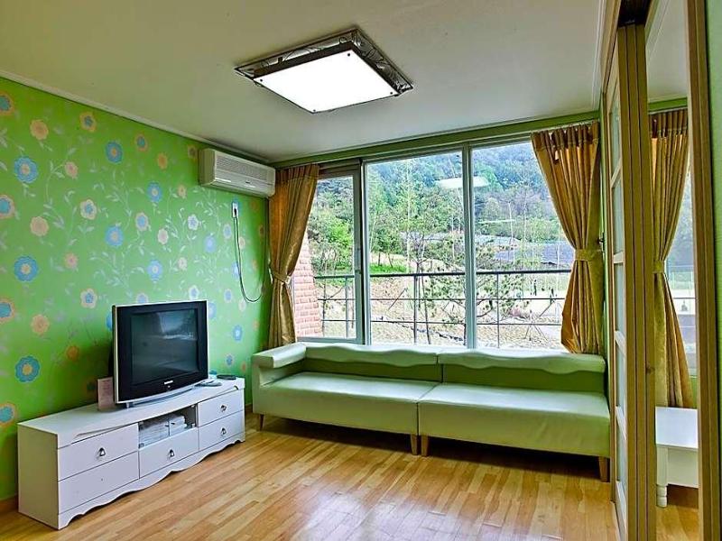 Hyundai Soo Resort Hoengseong image