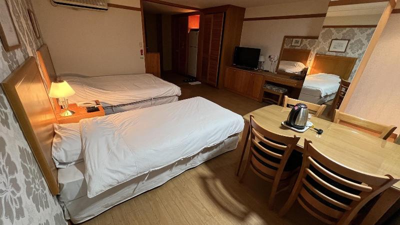 Gimcheon Park Tourist Hotel image