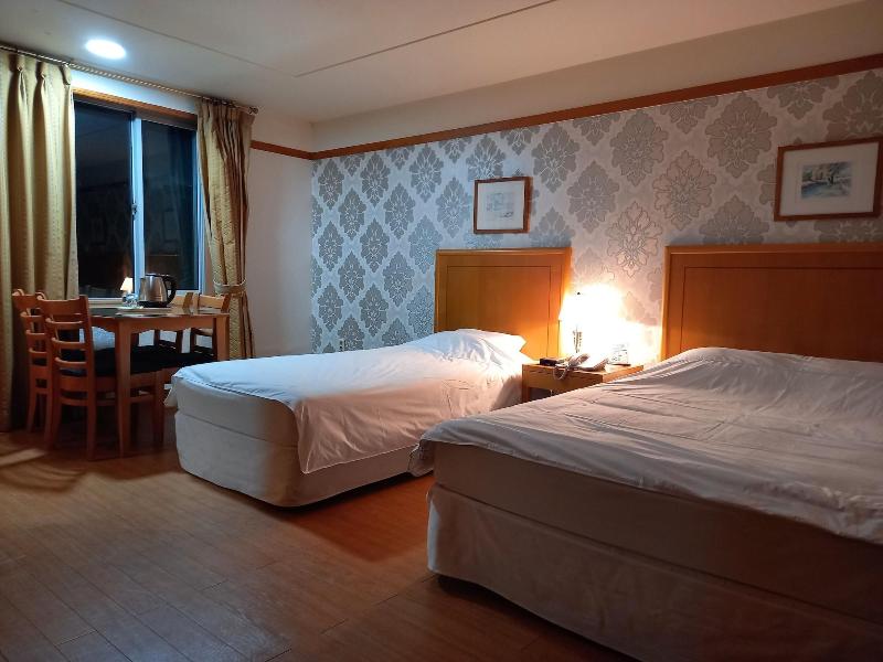 Gimcheon Park Tourist Hotel image