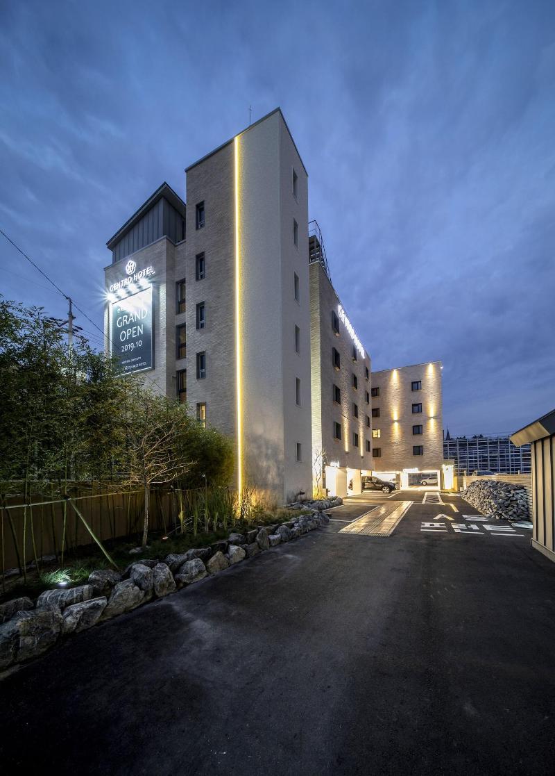 Centro Hotel image