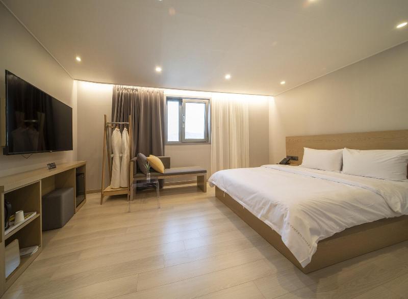 Centro Hotel image